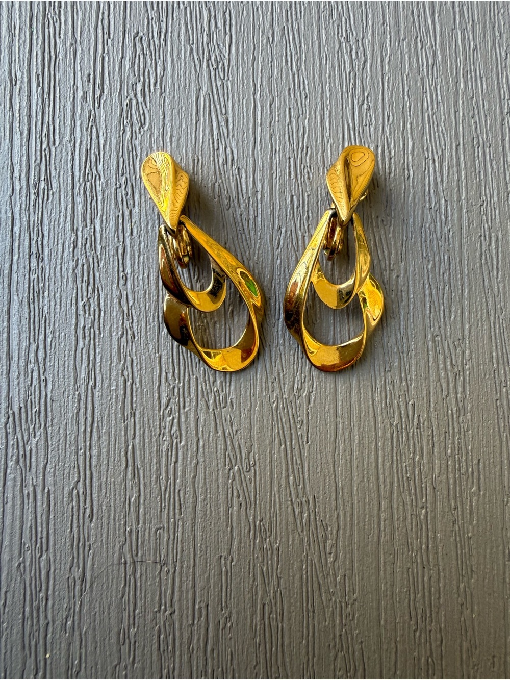 Vintage Gold Tone Double Teardrop Dangle Clip On Earrings